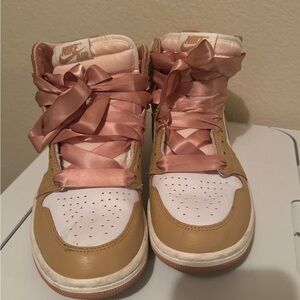 Nike Air Jordan 1 Retro High OG Women's Shoes (W size 9) Praline and White